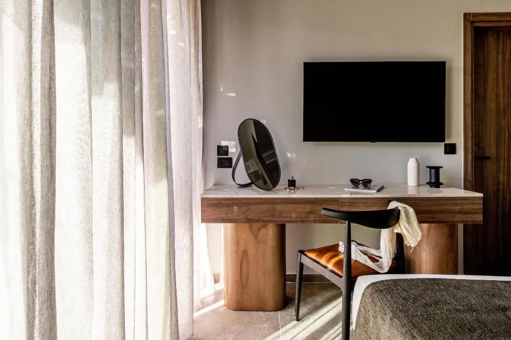 Room, Elios Hill - Sun Kissed Happiness, Crete