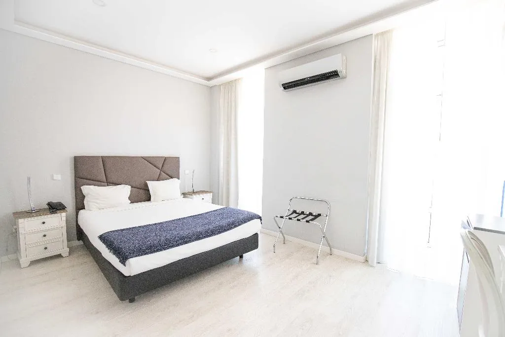 DOUBLE SUPERIOR WITH VIEWS Room, Residencial Alcobia, Lisbon