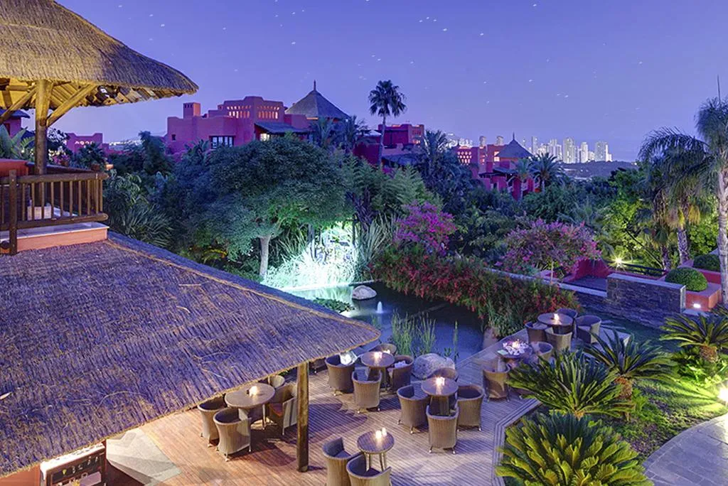 Terrace, Asia Gardens Hotel & Thai Spa, a Royal Hideaway Ho, Costa Blanca