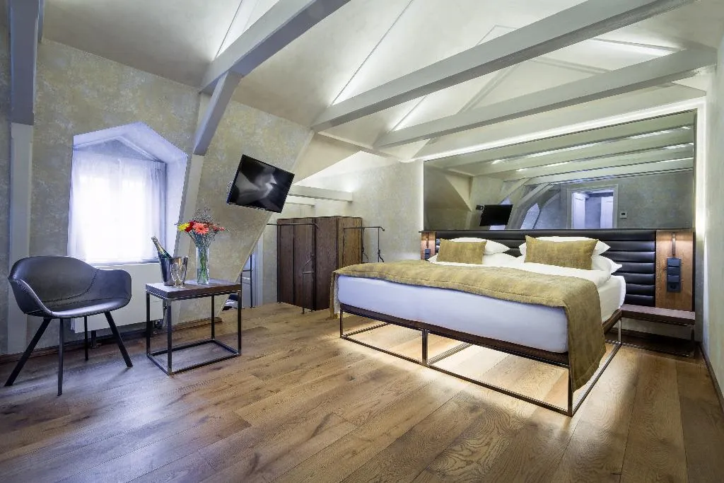 Room, Hotel Waldstein, Prague