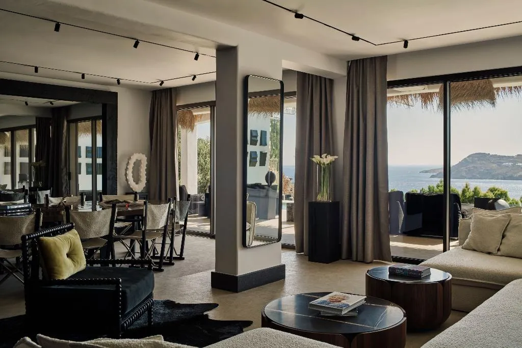 VILLA SIX BEDROOMS WITH PRIVATE POOL Room, Myconian Villa Collection Preferred Hotels, Mykonos