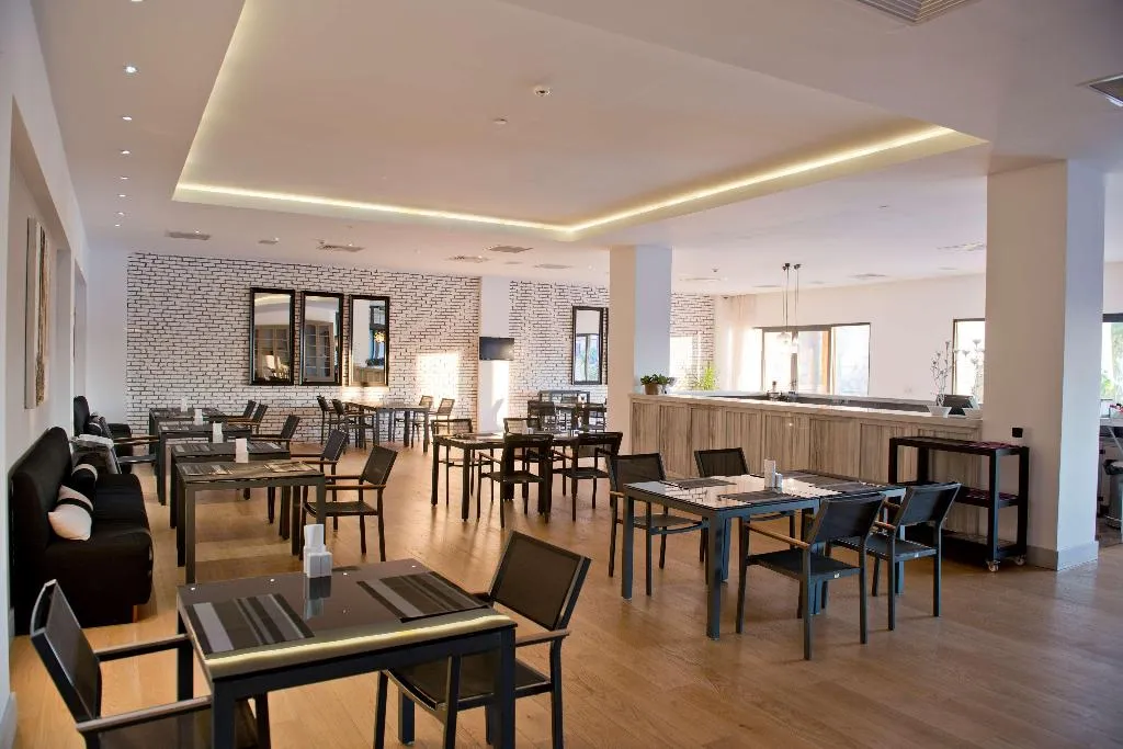 Bar, Ramada Resort by Wyndham Bodrum, Bodrum