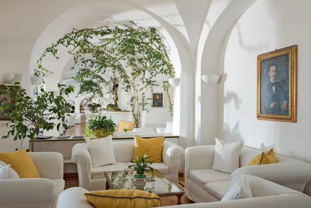 Lobby, Covo dei Saraceni, Naples