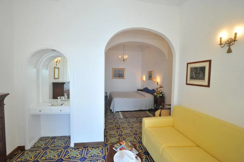 JUNIOR SUITE SEA VIEW WITH BALCONY Room, Belvedere, Naples