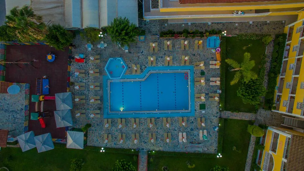 Pool, Macedonia, Zante