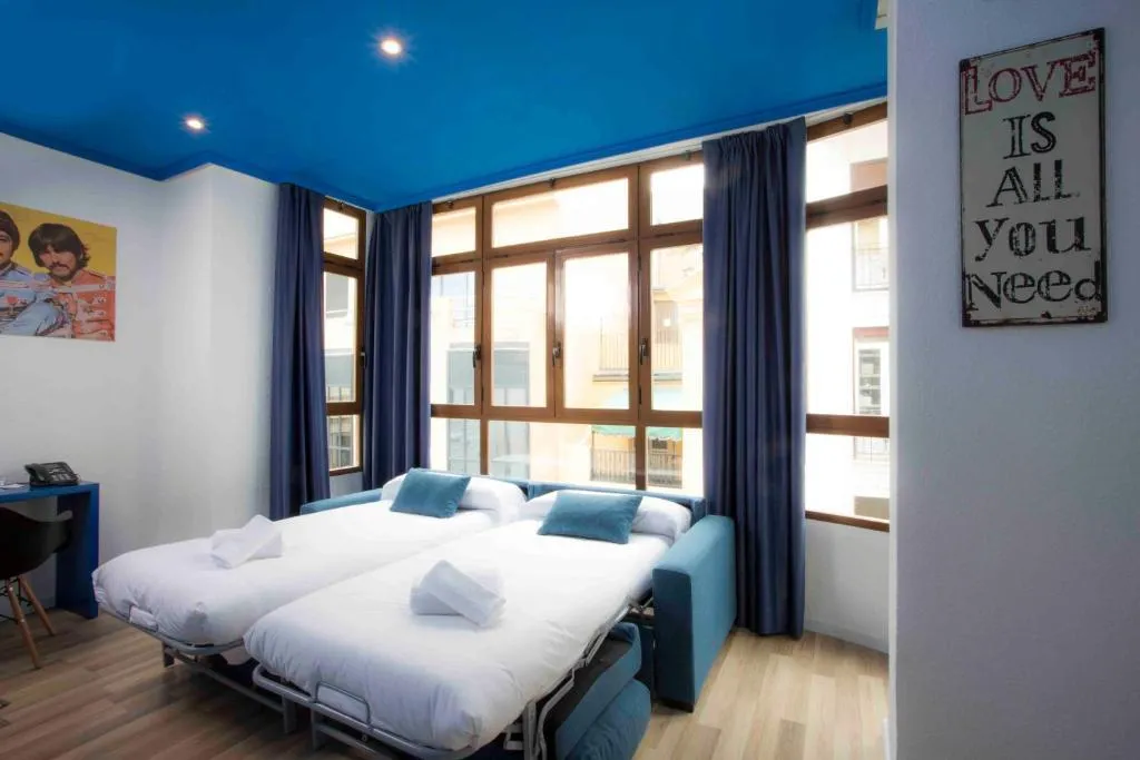 QUADRUPLE STANDARD Room, Casual Vintage Valencia, Valencia