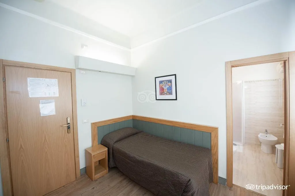 SINGLE STANDARD Room, Delle Nazioni, Florence