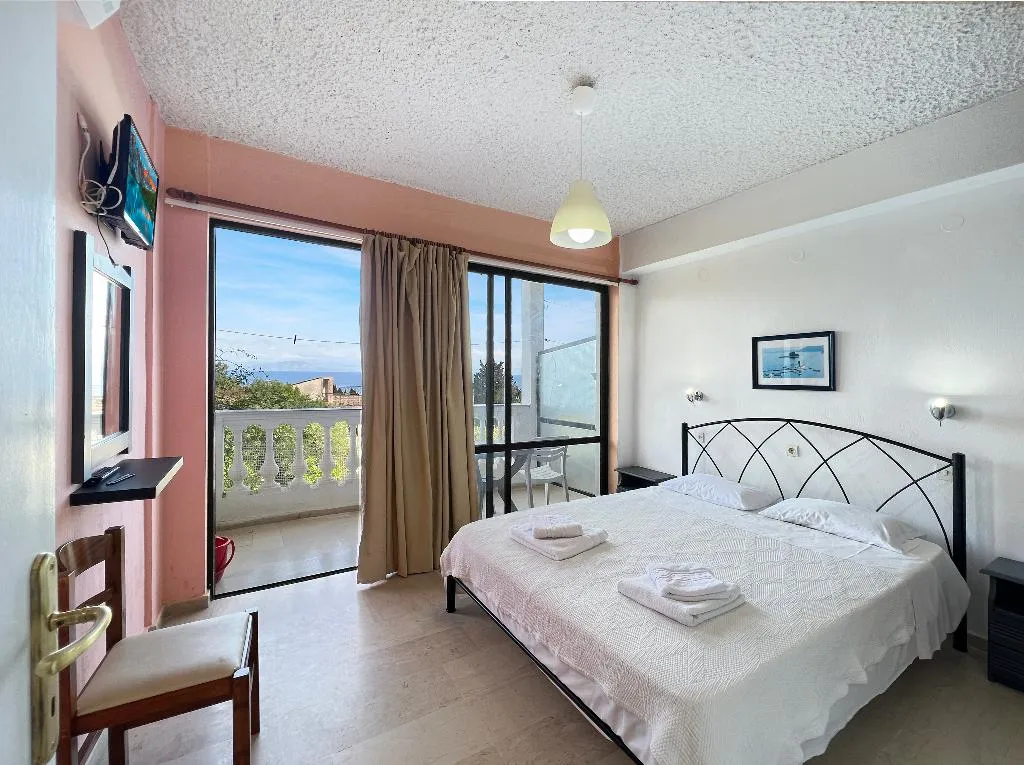 APARTMENT CAPACITY 5 Room, Andromaches Holiday apartments, Corfu
