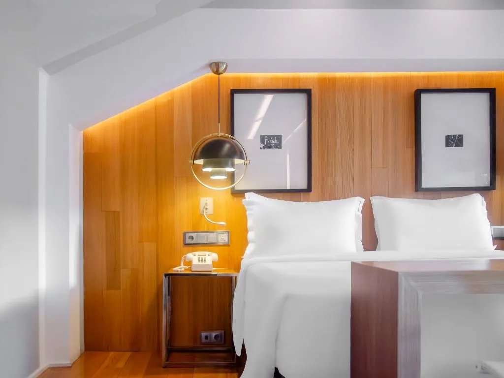 SUITE STANDARD Room, Browns Downtown Hotel, Lisbon
