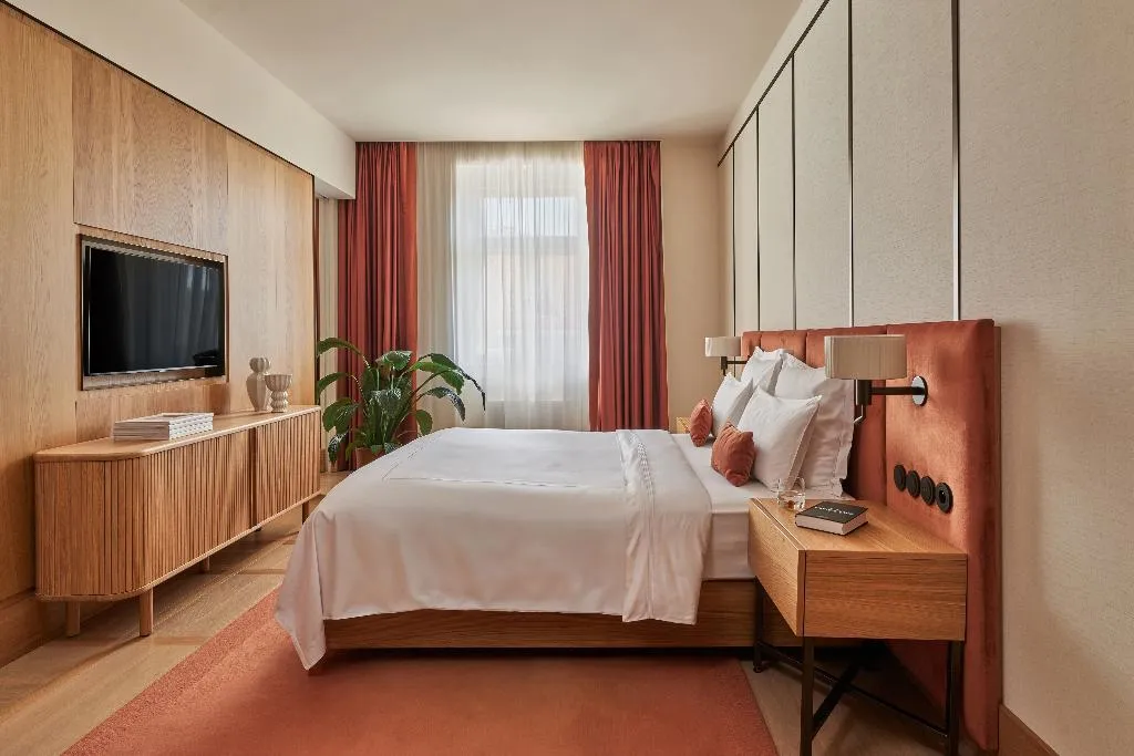 SUITE DELUXE ONE BED Room, The Julius Prague, Prague