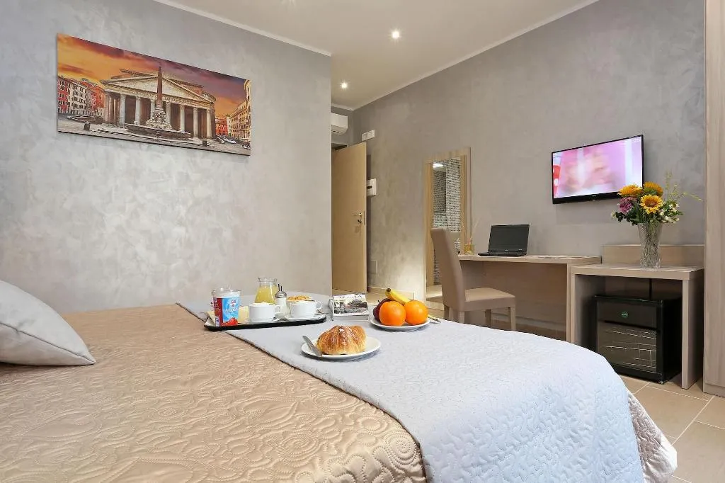 Room, Adorasuite 2, Naples