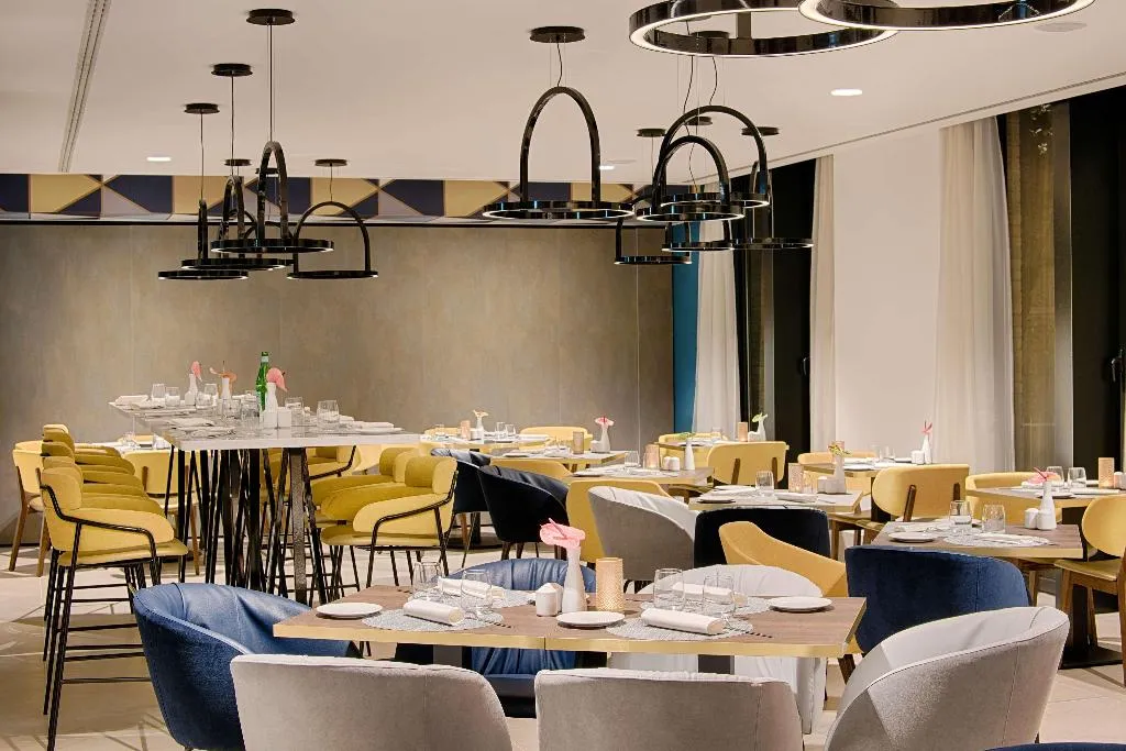 Restaurant, Avani Rio Novo Venice Hotel, Venice