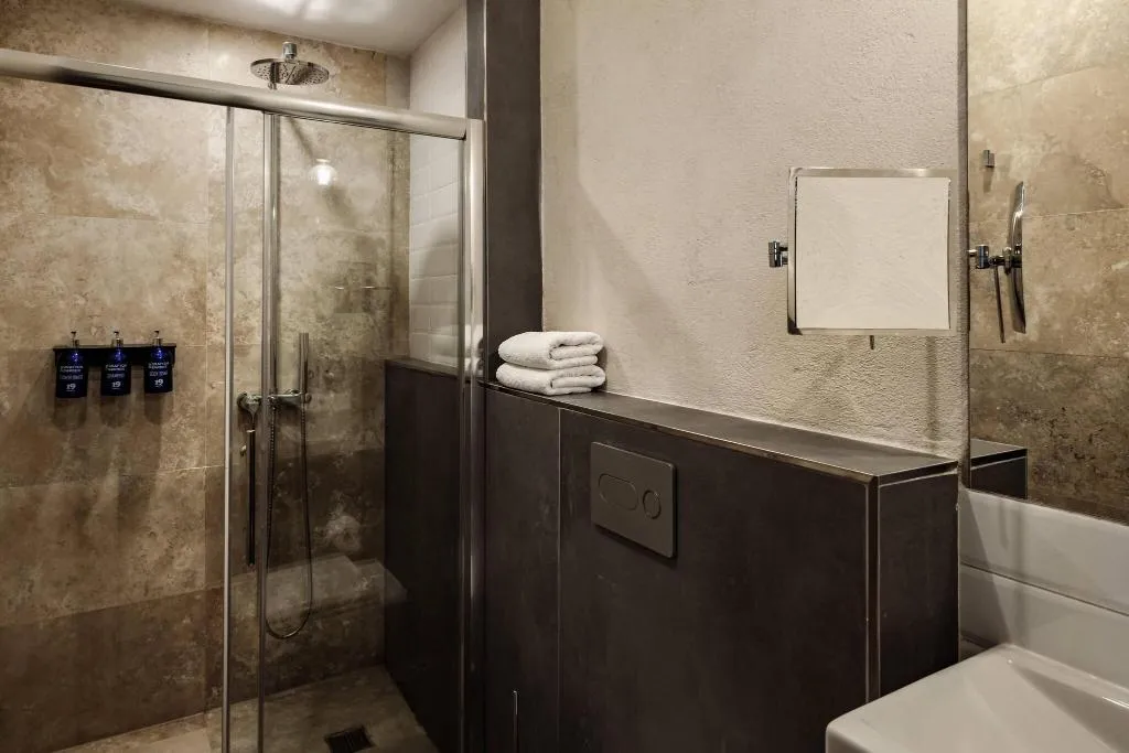 DOUBLE WITH KITCHENETTE Room, 19 Rooms, Malta