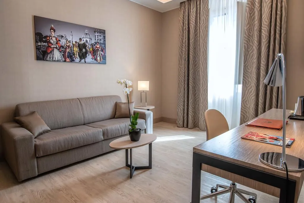 SUITE STANDARD Room, Genova, Rome