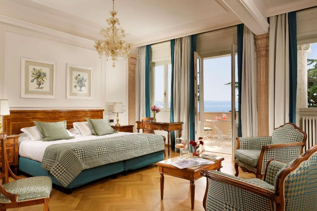 Room, Villa Cortine Palace Hotel, Milan