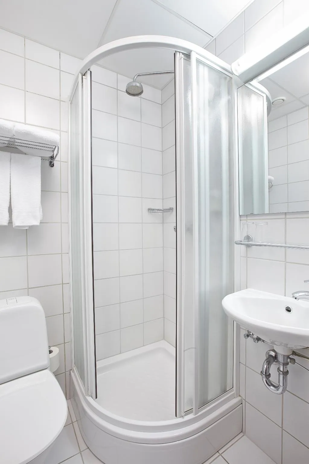 TWIN STANDARD Room, Cabin Hotel, Reykjavik