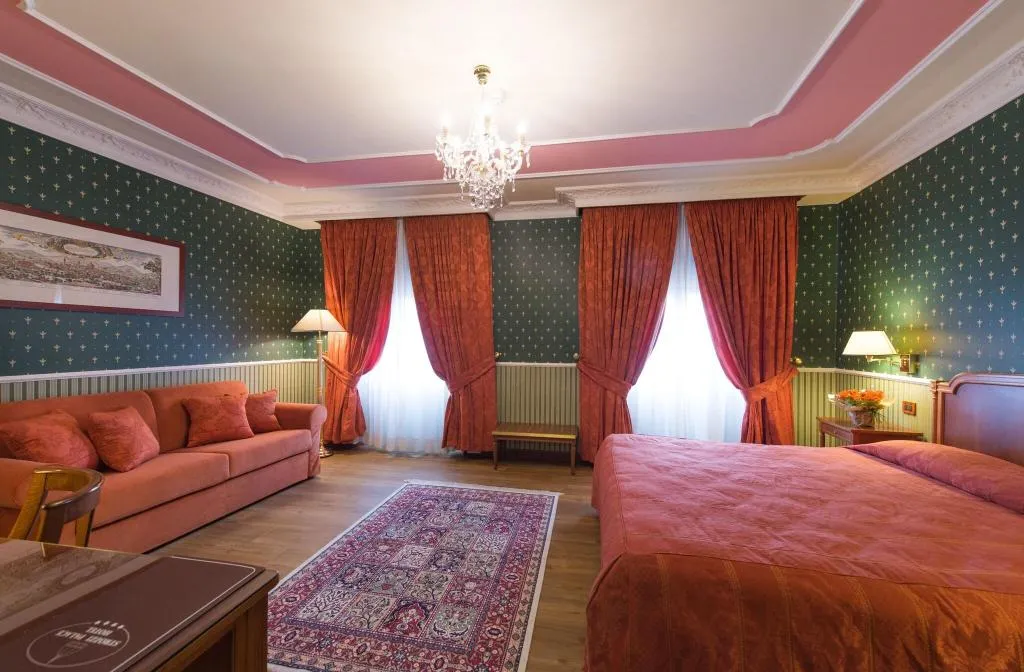 JUNIOR SUITE KING SIZE BED Room, Strozzi Palace Hotel, Florence