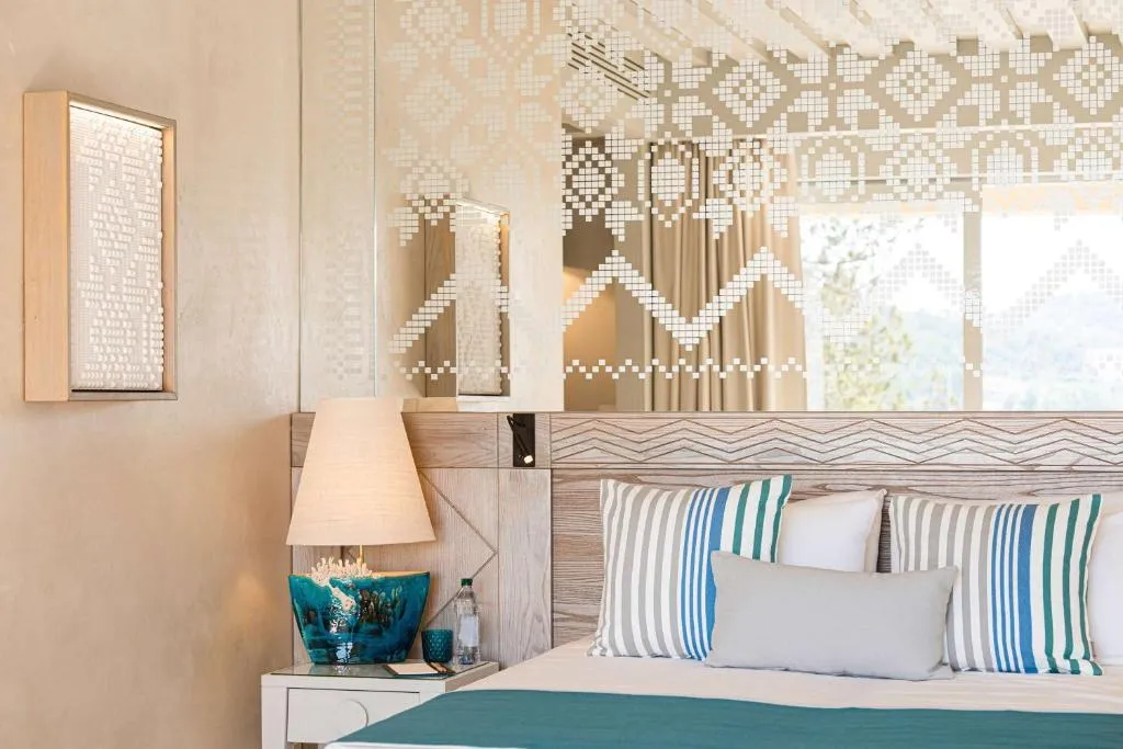 DOUBLE GARDEN VIEW KING BED Room, 7pines Resort Sardinia Destination By Hyatt, Olbia