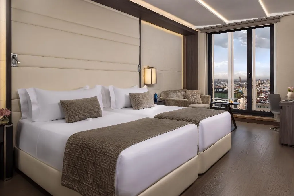 TRIPLE SUPERIOR Room, VP Plaza España Design, Madrid