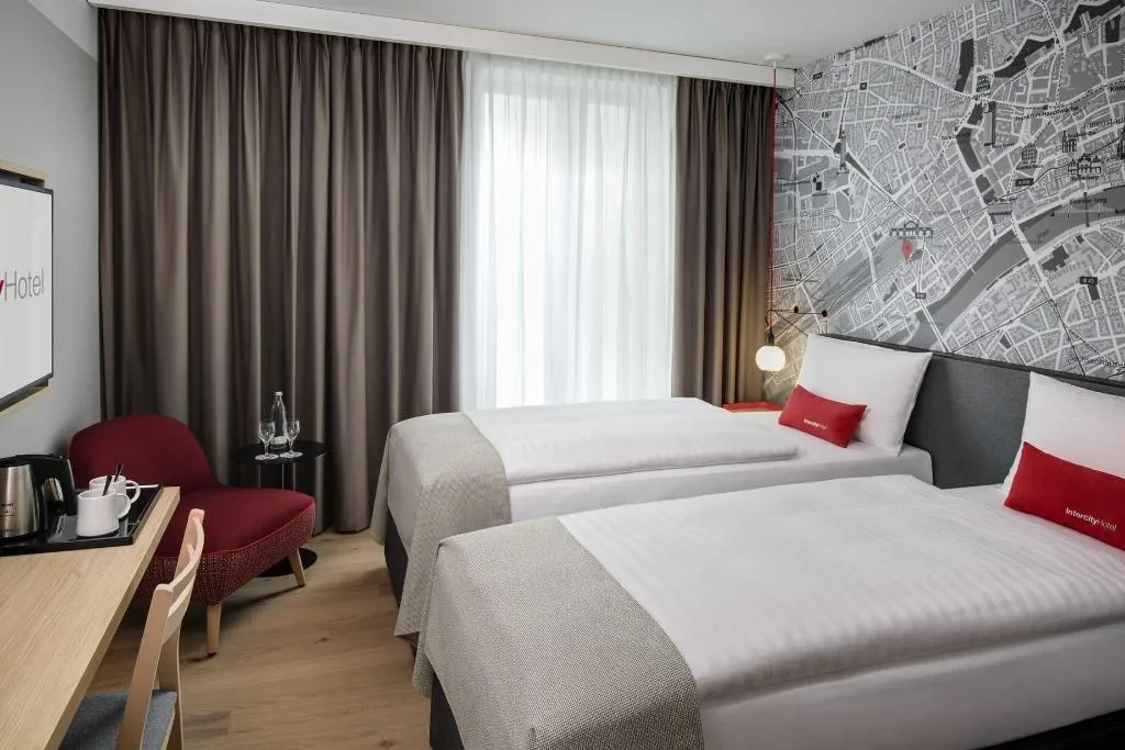 TWIN BUSINESS Room, IntercityHotel Amsterdam Airport, Amsterdam