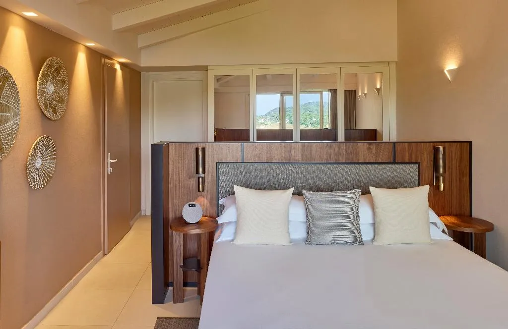 DOUBLE DELUXE BAY VIEW Room, Baia di Chia Resort Sardinia, Curio Collection, Cagliari