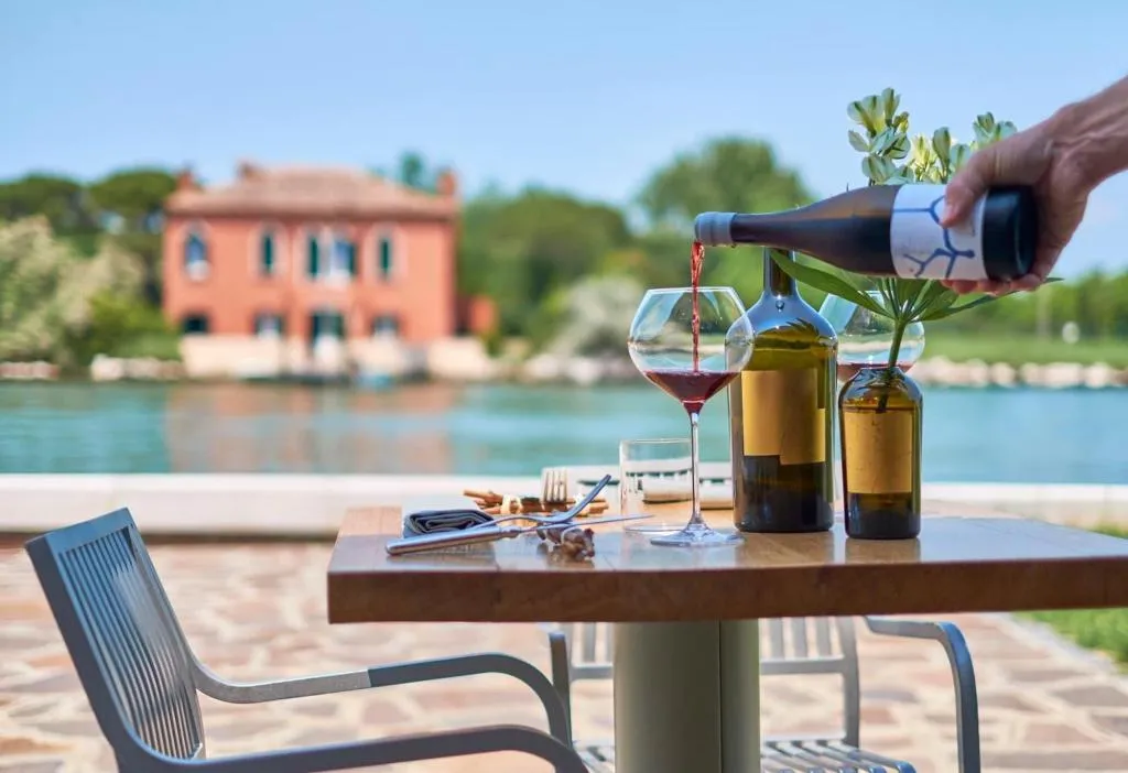 Sports and Entertainment, Venissa, Venice