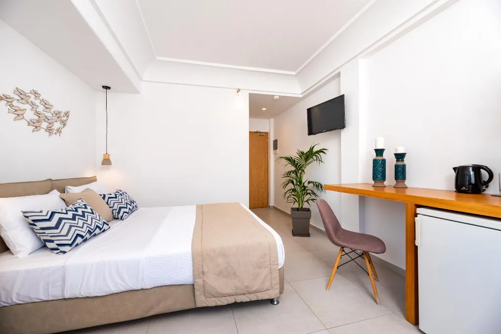 DOUBLE WITH BALCONY Room, Kalisperis, Santorini