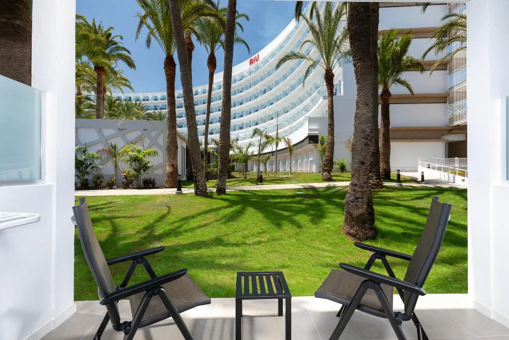 Double or Twin GARDEN VIEW WITH BALCONY Room, Hotel Riu Palace Palmeras - All Inclusive, Gran Canaria