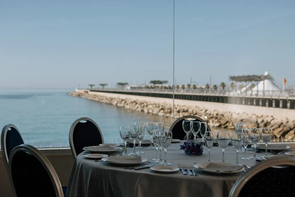 Conferences, Suit d M correct code to use 3695, Costa Blanca