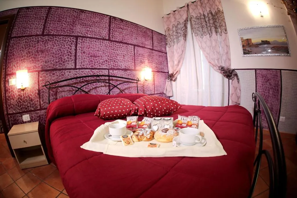 Room, Residence Confalone, Naples