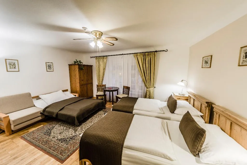 TRIPLE STANDARD Room, Archibald at the Charles Bridge, Prague