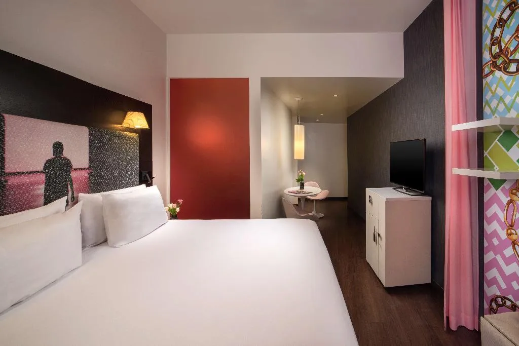 FAMILY ROOM CAPACITY 2 Room, nhow Milano, Milan