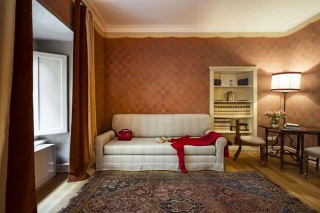 Room, Antica Torre di via de Tornabuoni 1, Florence
