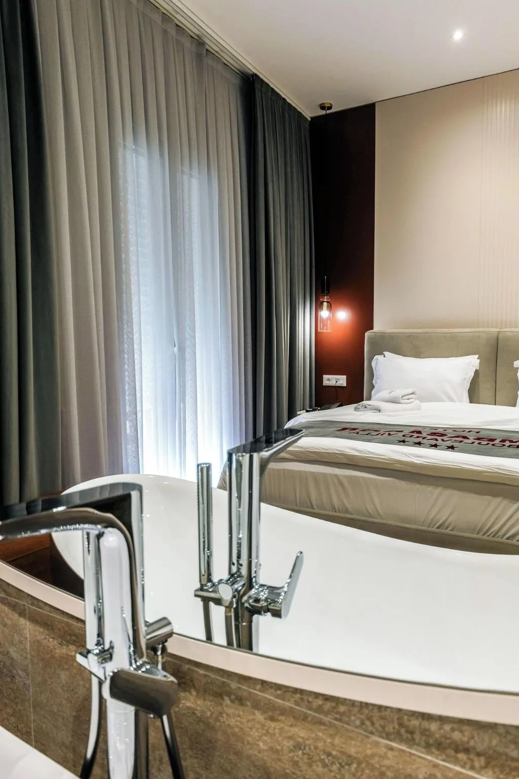 Room, Ambasador Hotel, Durres