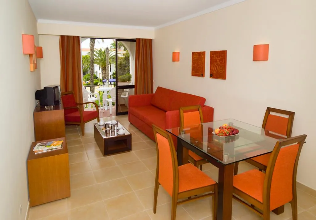 APARTMENT GARDEN VIEW TWO BEDROOMS Room, Alfagar I Village, Algarve