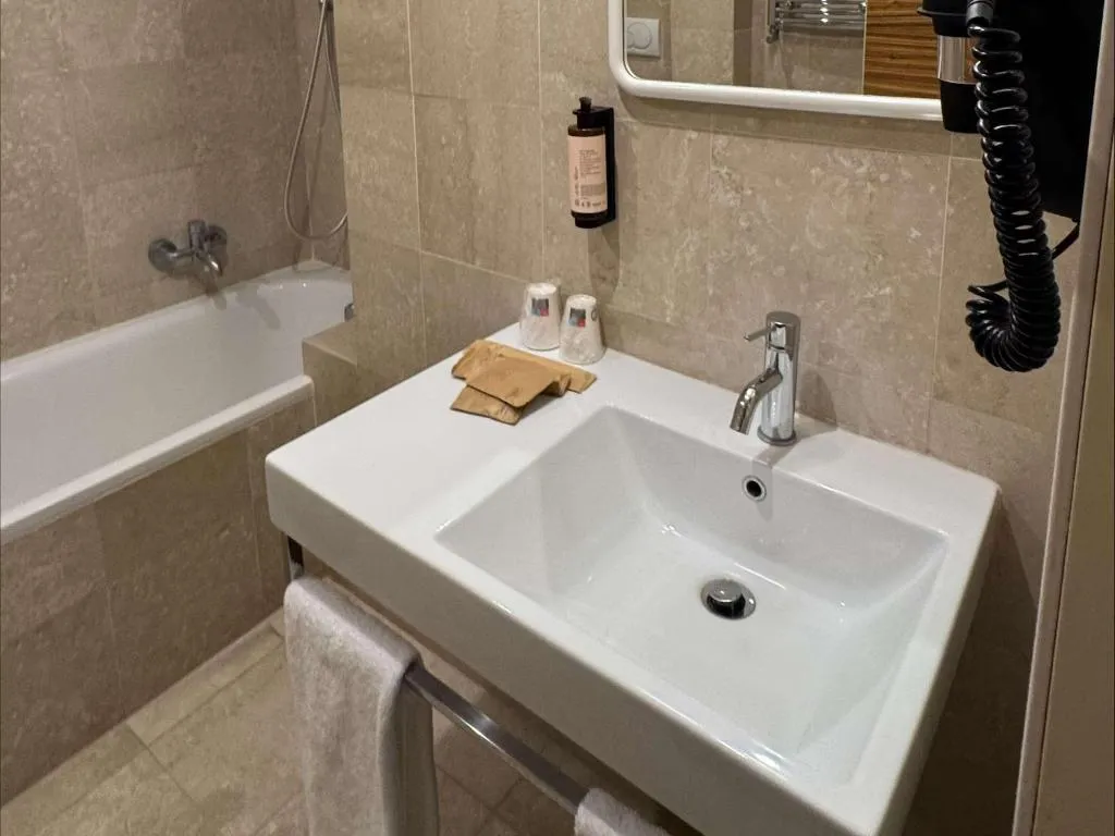 Room, Mercure Roma Centro St. John, Naples