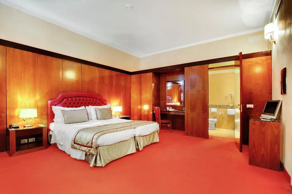 DOUBLE DELUXE Room, Dona Palace, Venice