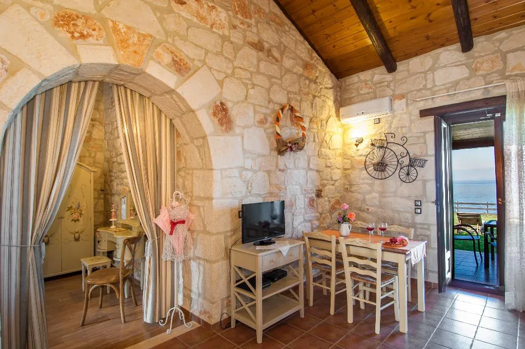 Room, Kavos Psarou Villas, Zante