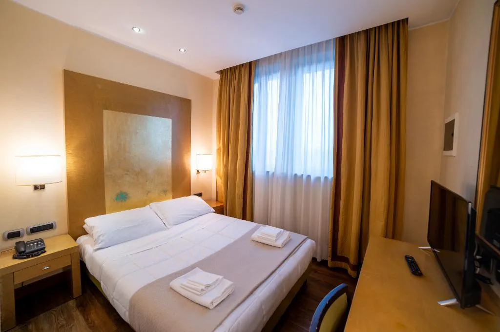 DOUBLE SINGLE USE STANDARD Room, Tiffany Milano, Milan