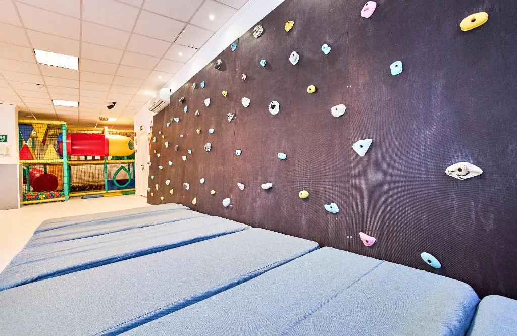 Sports and Entertainment, Leonardo Royal & Suites hotel Ibiza Santa Eulalia, Ibiza