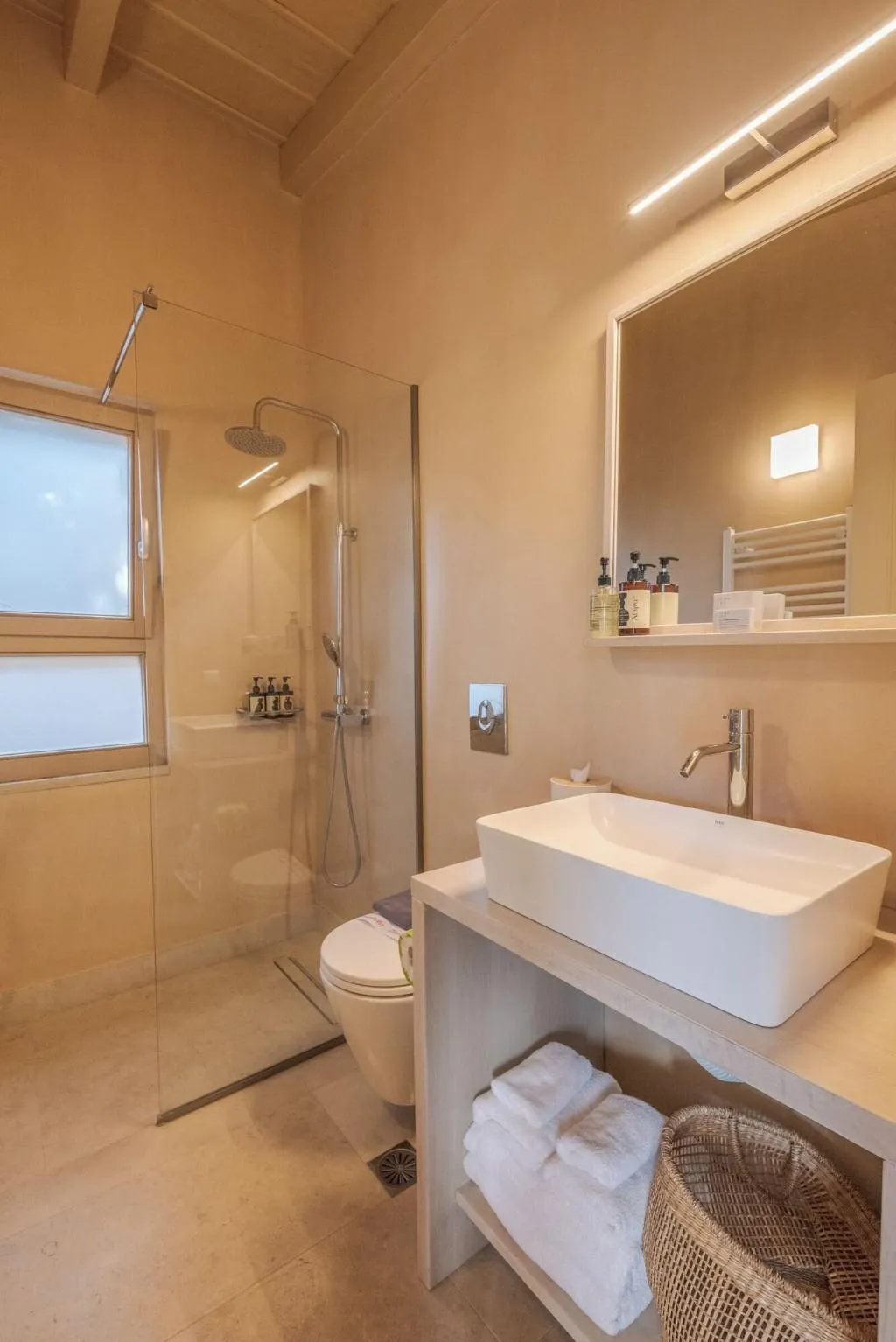 Room, Kapsaliana Village Hotel, Crete