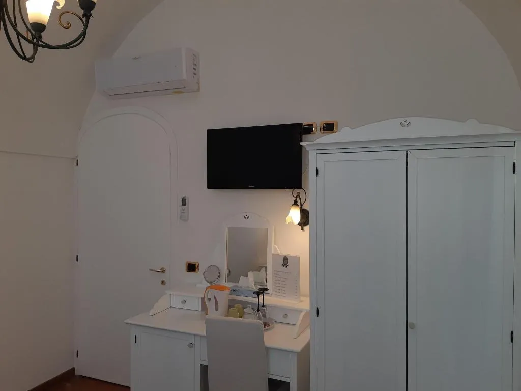 Room, Hotel Antica Repubblica, Naples