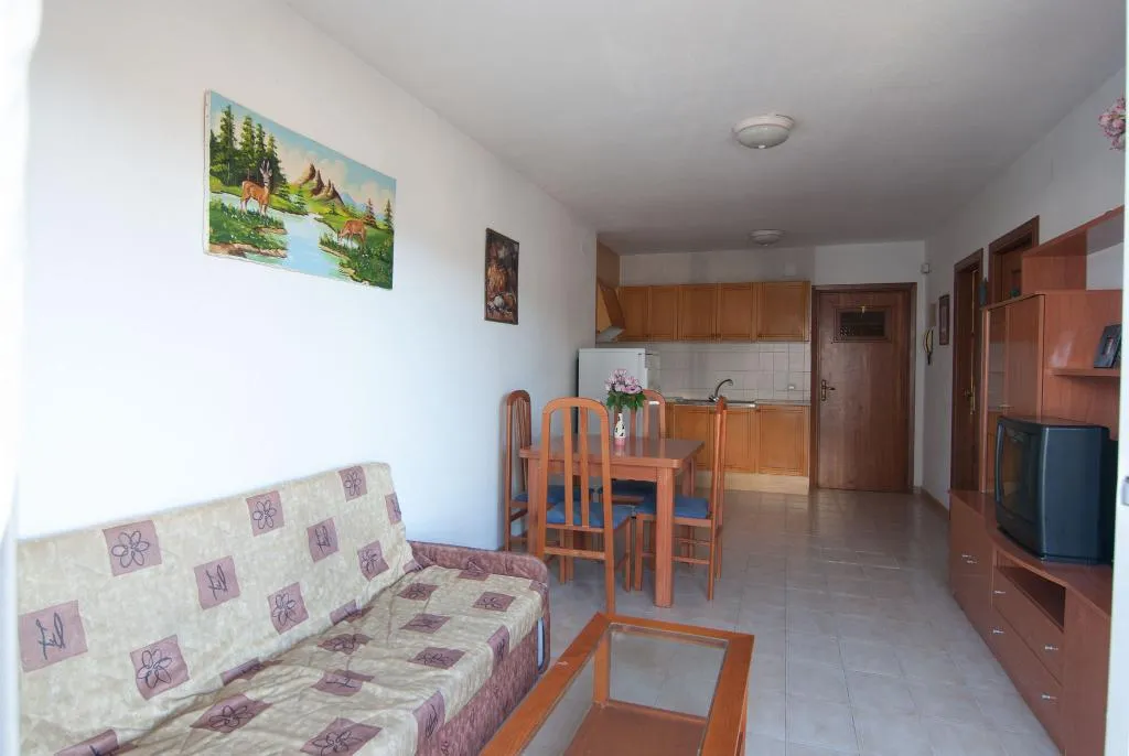 APARTMENT CAPACITY 3 ONE BEDROOM Room, Iris, Valencia