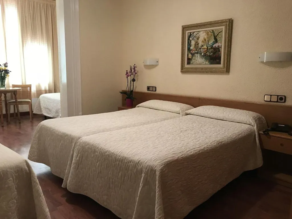 Room, Studios Pelayo, Barcelona