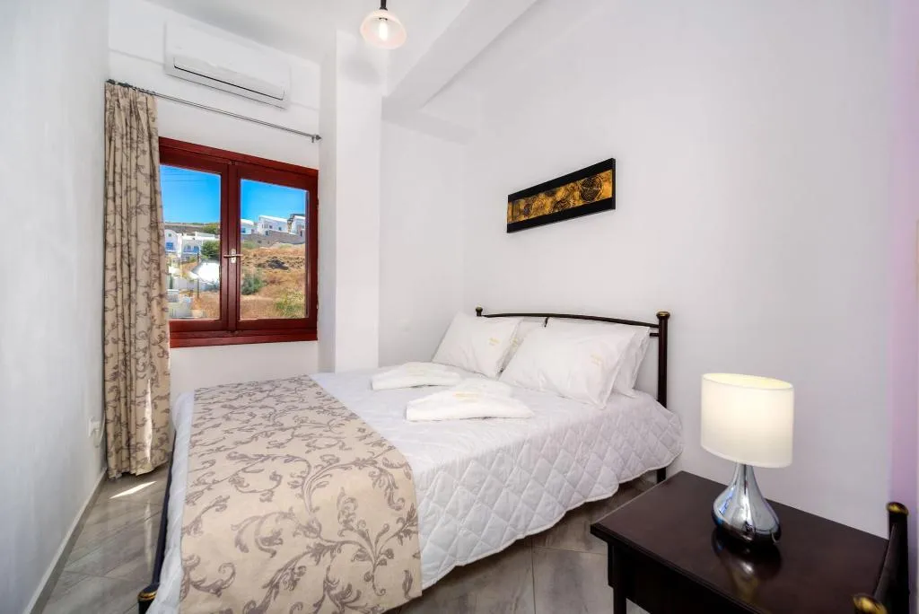 Room, Aspalathos Suites, Santorini
