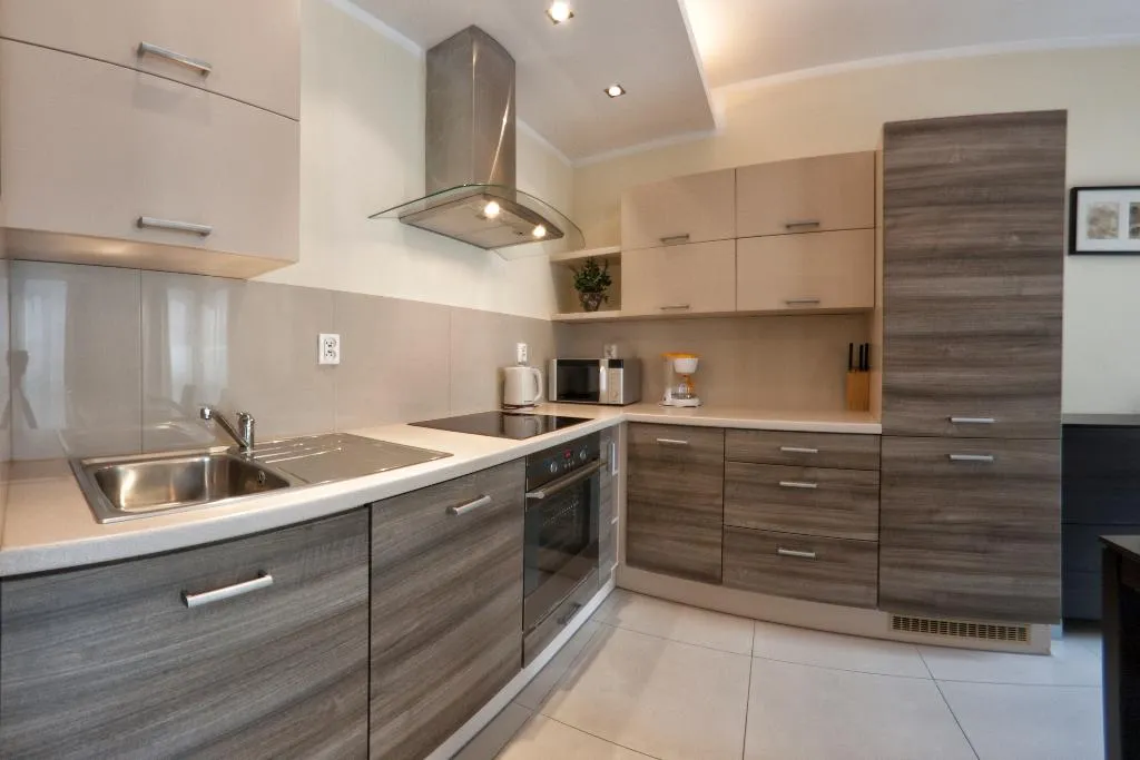 STUDIO CAPACITY 2 Room, Yourplace Biskupia Apartments, Krakow