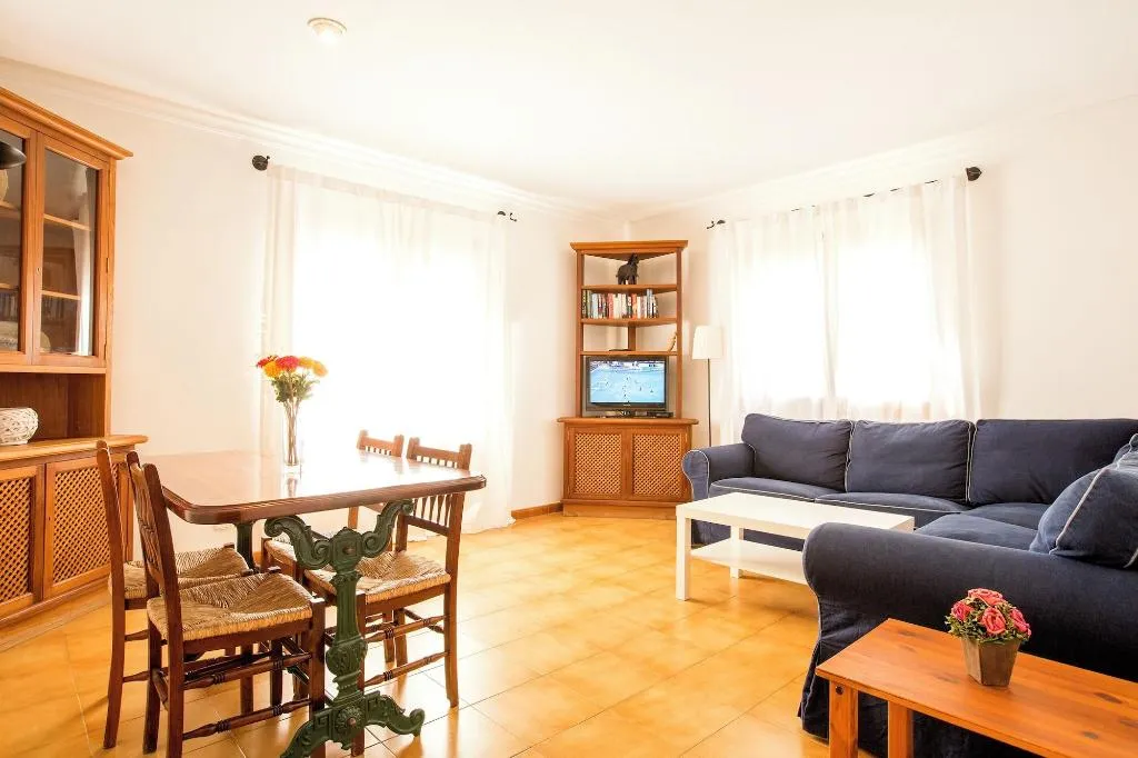 Room, D'Es Puig, Majorca