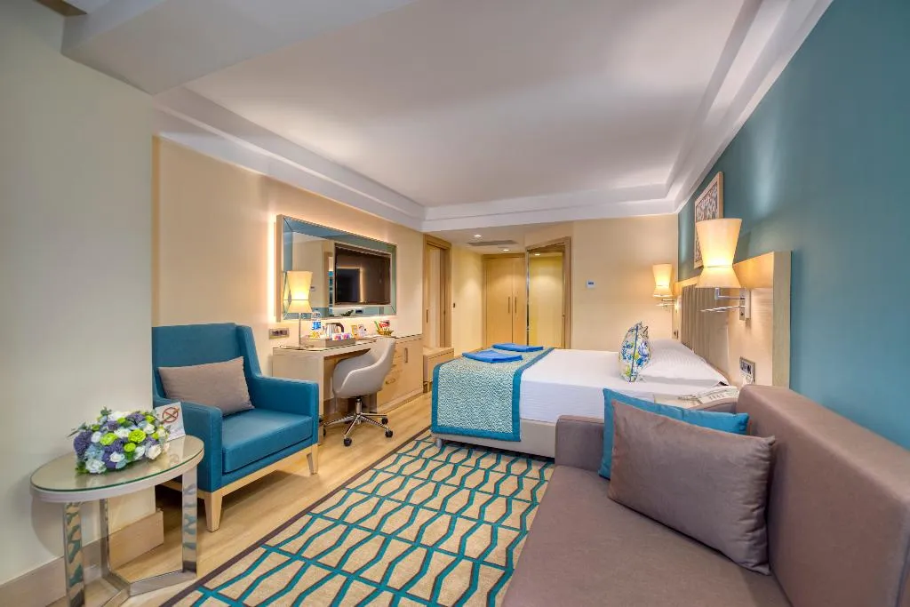 SUITE POOL VIEW Room, Megasaray Club Belek, Antalya