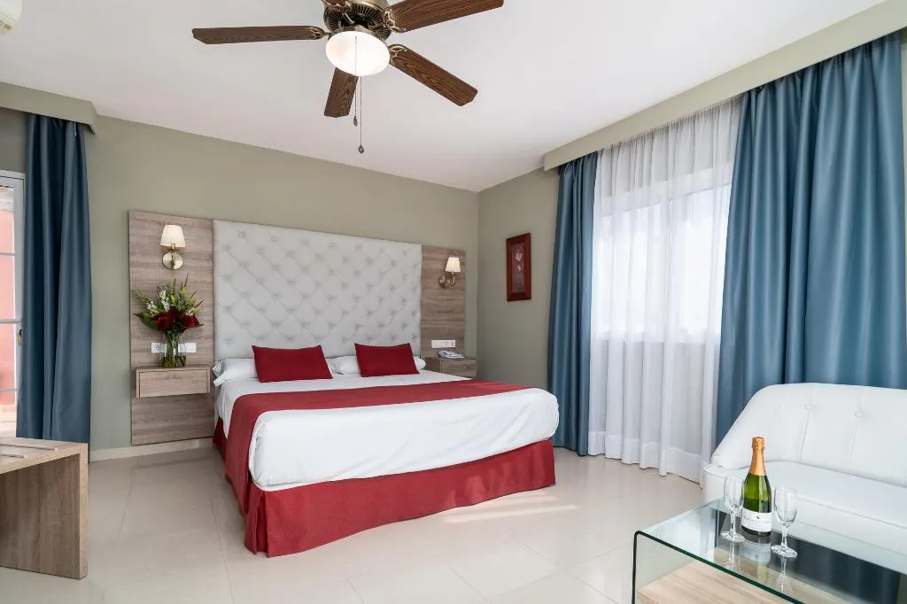Double or Twin SUPERIOR Room, Los Arcos, Costa Del Sol