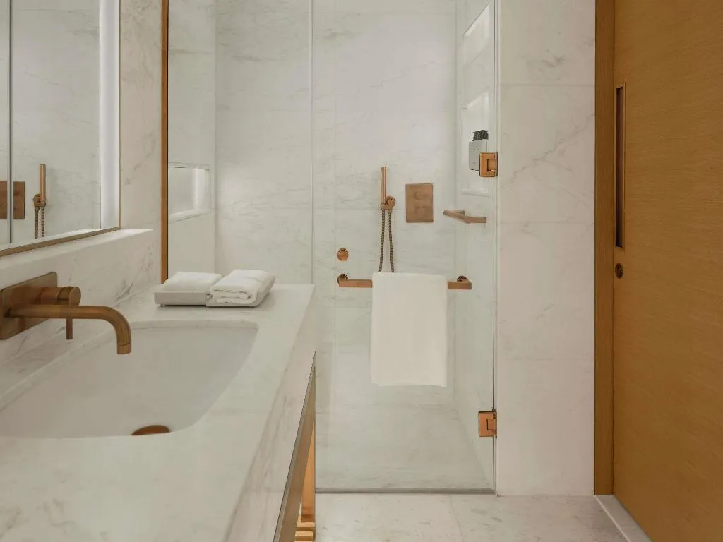 TWIN GUEST ROOM RESORT VIEW Room, Delano Dubai, Dubai